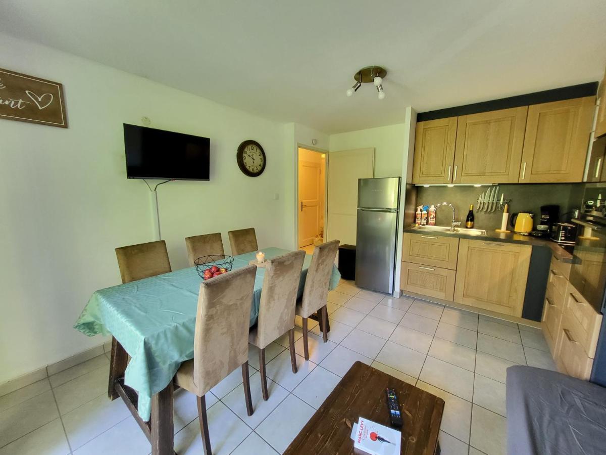 Appartement Dans Chalet Avec Piscine Couverte Saint-Gervais-les-Bains Exterior foto